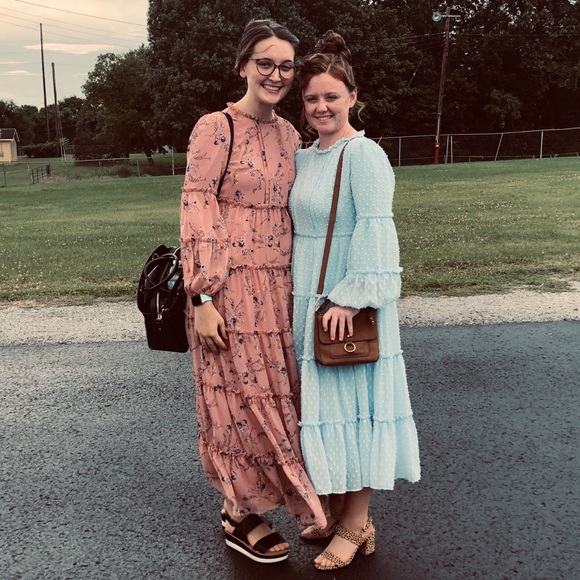 ✨✨MEET ME✨✨ - Picture 3 of 9